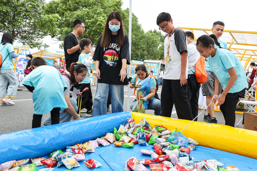 也不断吸引, img, 个摊位